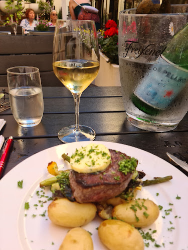 Ravintola Vaelsa Ristorante e Taverna Open Times