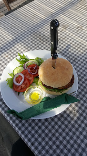 Comentarii opinii despre Iloisen Pässin maalaispuoti ja kahvila