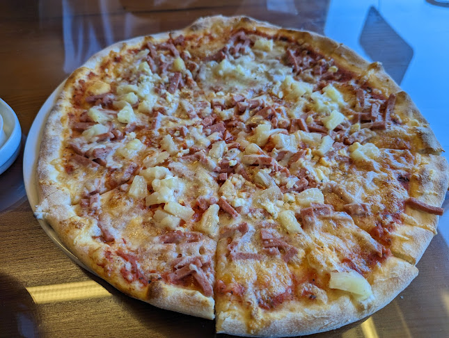 Opinii despre Lempäälän Pizzeria & Kebab & Grilli în Lempäälä - Ravintola-ala