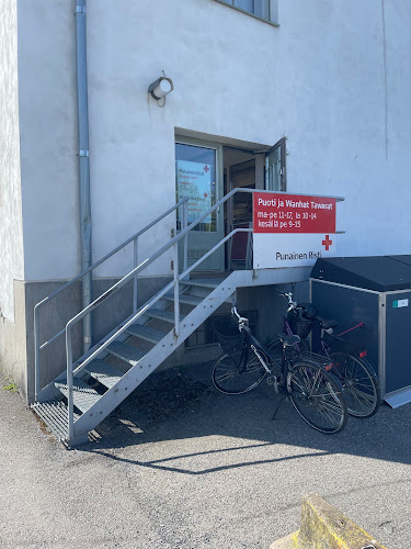 Comments and reviews of Kirpputori Puoti Ja Wanhat Tawarat