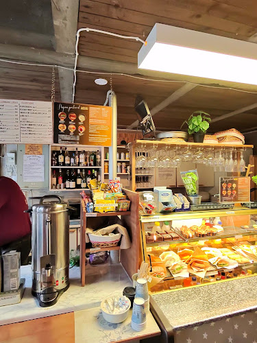 Piippu Terassikahvila, Vihavuosi - Ravintola-ala