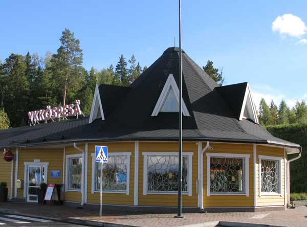 Kahvilaravintola Ykköspesä - Saukkola