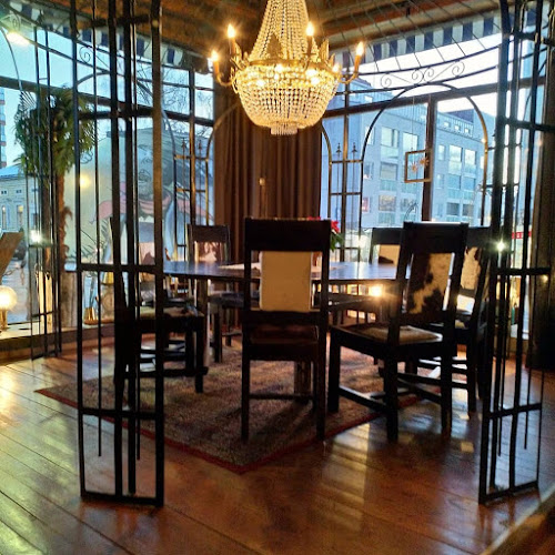 Mustaparran Päämaja - Ravintola-ala