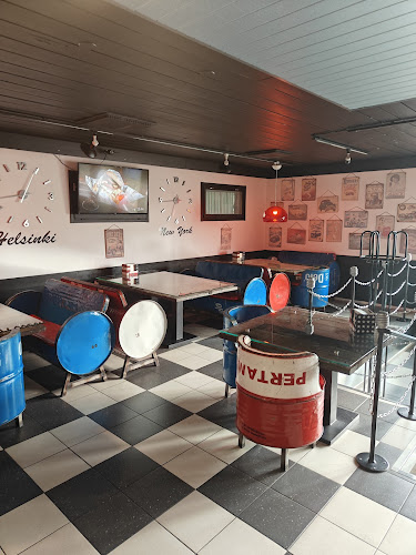 Comentarii opinii despre Bus Burger Salpakangas