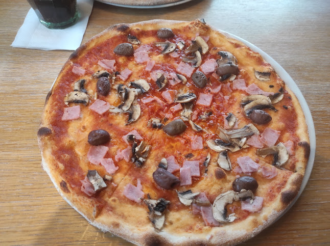 Kotipizza Helsinki Ruoholahti - Ravintola-ala