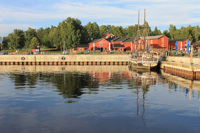 Sisäsatama - Inner Old Harbour