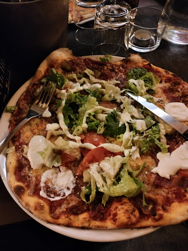 Pizzeria Napoli (SULJETTU, toimii nykyään nimellä Ravintola Napoli) - Ravintola-ala
