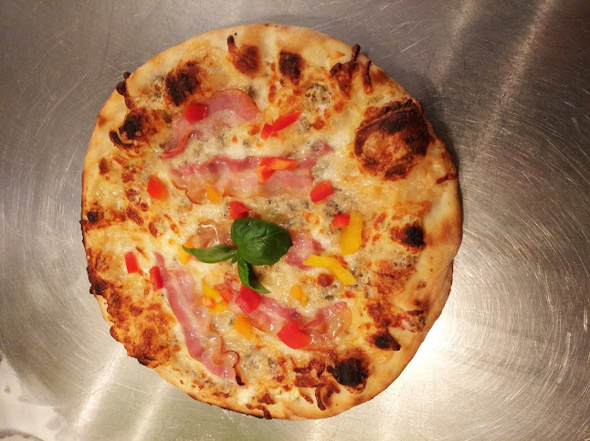 PIZZA & BURGER Koli Kahvio Pohjoinen tarina - Ravintola-ala