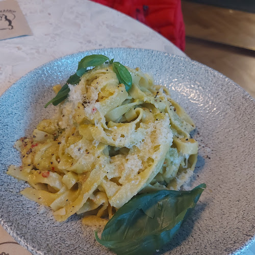 Opinii despre Green Hippo Kallio în Helsinki - Ravintola-ala