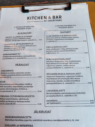 Kitchen & Bar at Courtyard