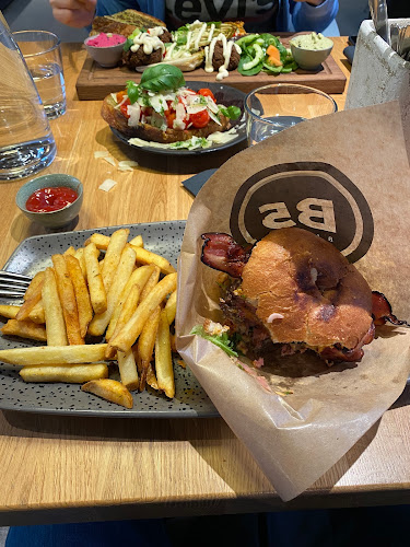 B5 Black - Ravintola-ala