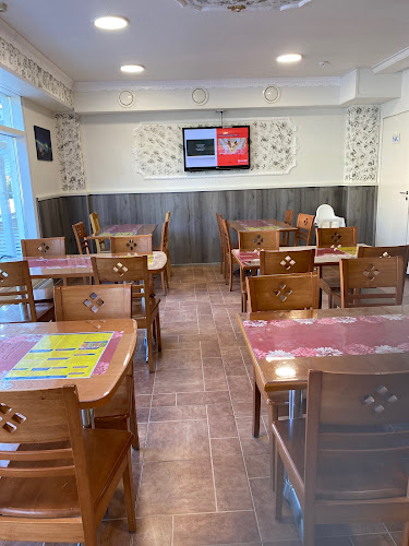 Pizzeria Trocadero Open Times