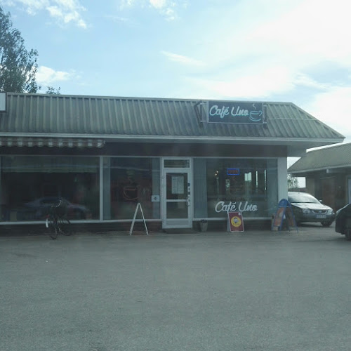 Café Uno Open Times