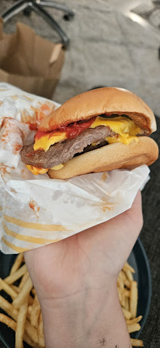 Comentarii opinii despre McDonald's Vantaa Vaarala