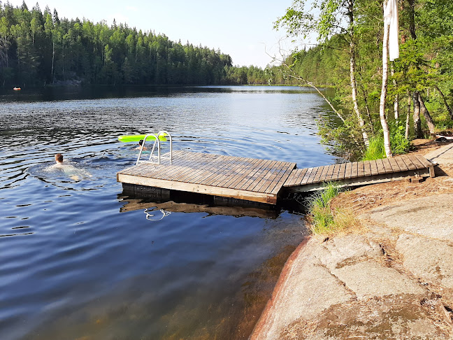 https://pirttimakikahvila.fi/