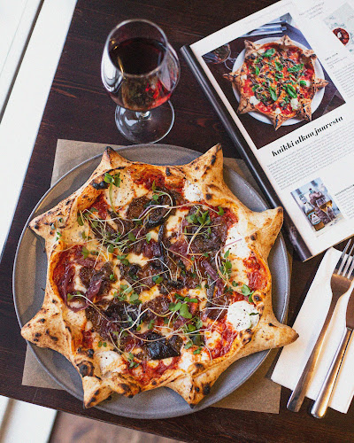 IZZA Hietsun halli - Helsinki