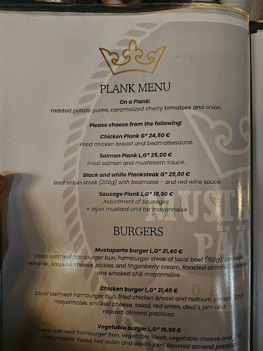 Opinii despre Mustaparran Päämaja în Tornio - Ravintola-ala