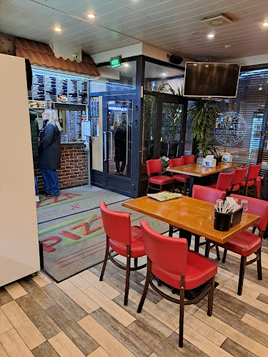 Pizza Express Herttoniemi Open Times