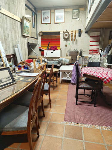 Järvenpään seurakunnan kirpputori - Kirppu - Järvenpää