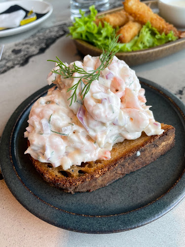 Comments and reviews of Restaurant Lucy in the Sky