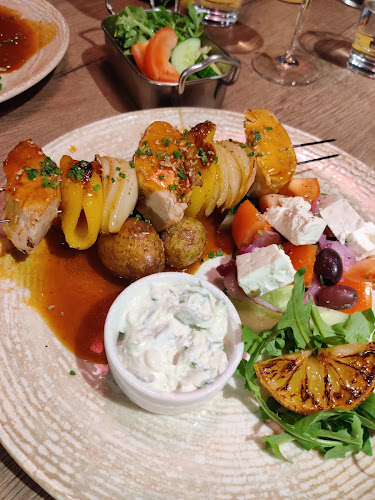 Comentarii opinii despre Los Pollos Grill & Bar