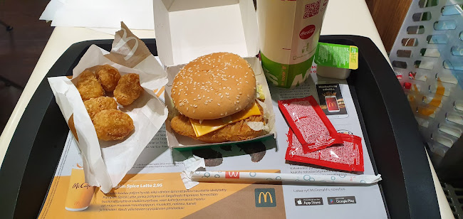 Opinii despre McDonald's Helsinki Kivikko în Helsinki - Ravintola-ala