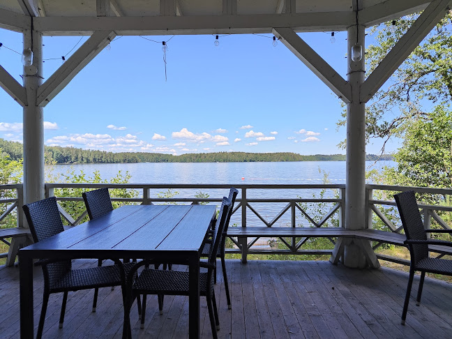 Villa Haikari Kesäolohuone - Tarkista aukioloajat www.villahaikari.fi!