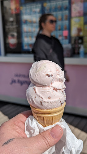 Kupittaanpuiston Pingviini-jäätelökioski - Turku