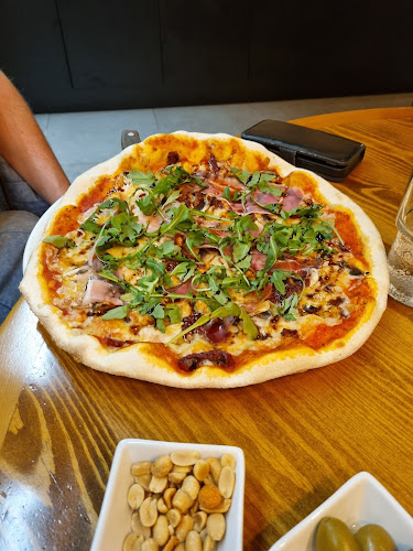 Comentarii opinii despre Mr. Bank Pizzas & Drinks