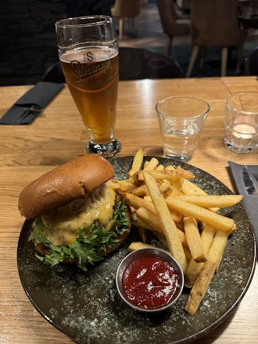 Local Bistro - Ravintola-ala