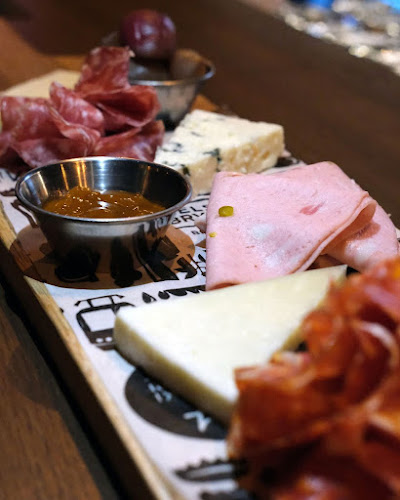 Comentarii opinii despre Helsinki Bryggeri Brewhouse