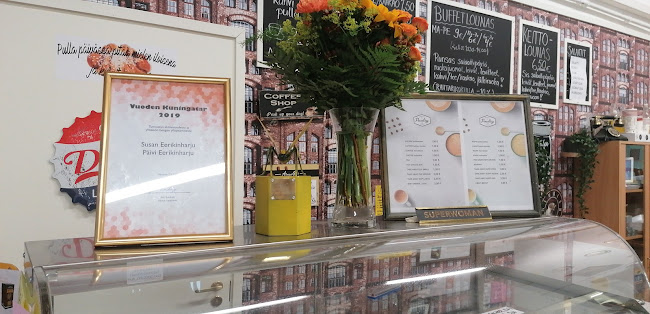 Lounas-kahvila Kuningatar ja Kuhnuri