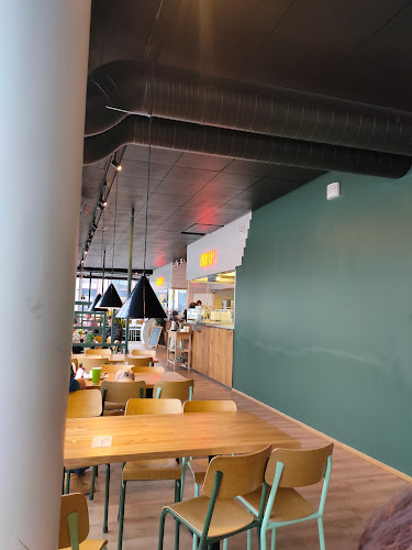 https://www.friendsandbrgrs.fi/