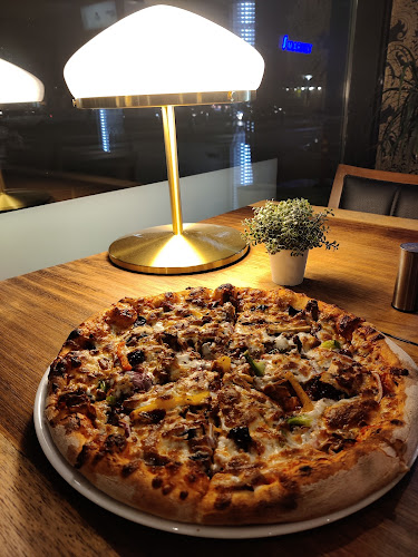 Comentarii opinii despre Pizza 4u