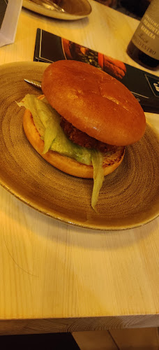 Opinii despre H Burger Lab în Turku - Ravintola-ala