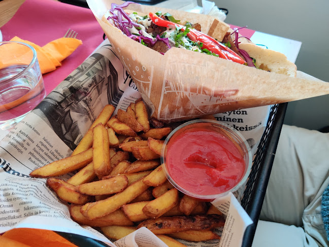 Y1 Ravintolamaailma - Äkäslompolo