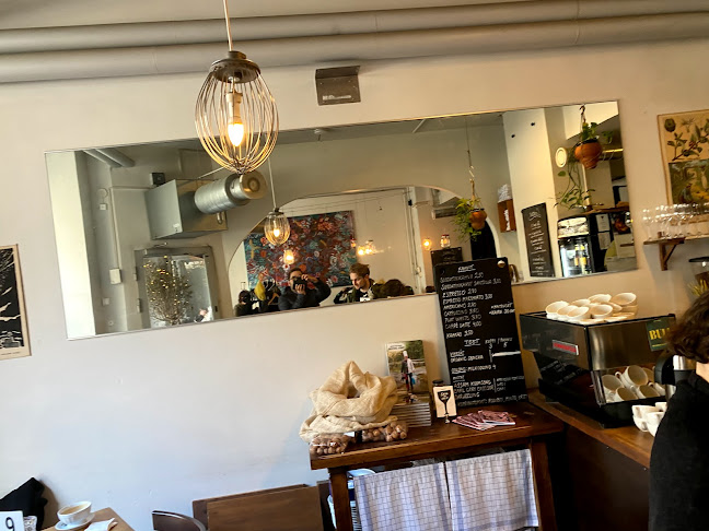 Gastro Cafe Kallio Open Times