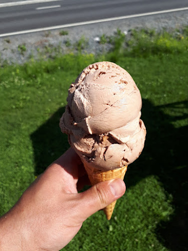 Comentarii opinii despre Kotokulma Jäätelökahvila