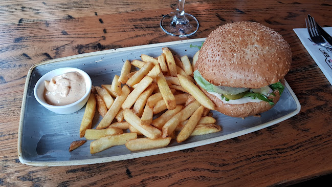 Public House Huurre