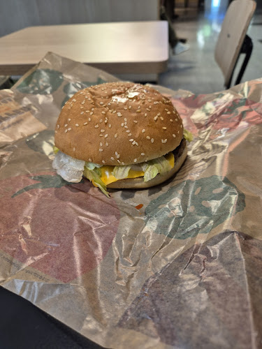 Burger King Lentoasema Non-Schengen - Ravintola-ala