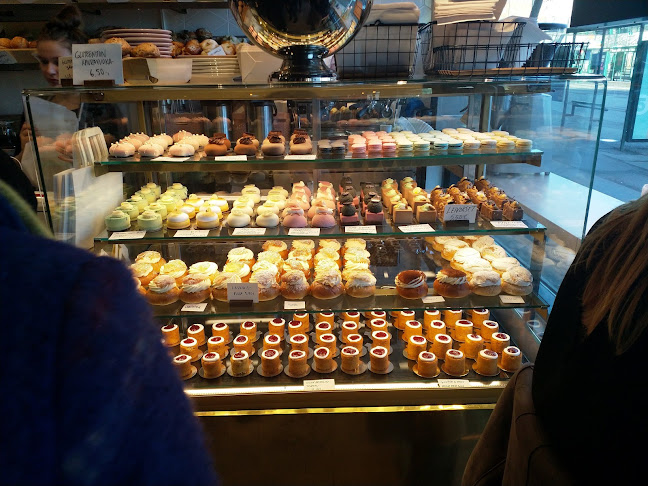 Comments and reviews of Patisserie Teemu Aura Hakaniemi