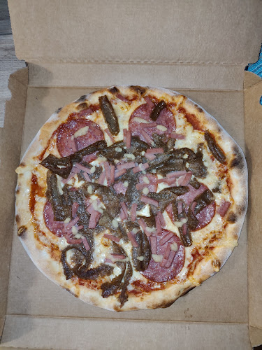 Ristorante & Pizzeria La Strada Open Times