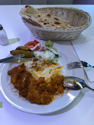 Momo & More Nepalese - Vantaa