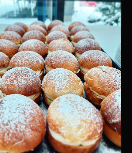 Herkkupiste Catering Turku Phone number