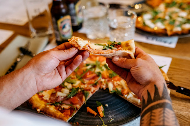 Pauli's Pizza & Grill - Ravintola-ala