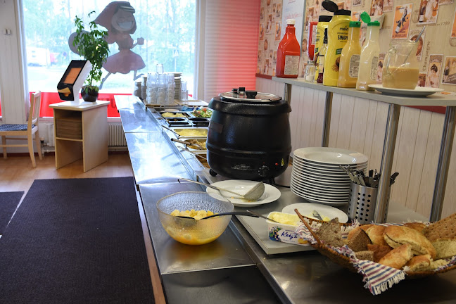 Opinii despre Pito- ja lounastupa Punahilkka în Ähtäri - Ravintola-ala