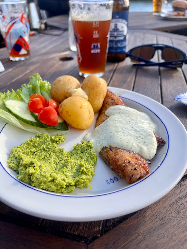 Opinii despre Purjehdusseuran Paviljonki în Uusikaupunki - Ravintola-ala