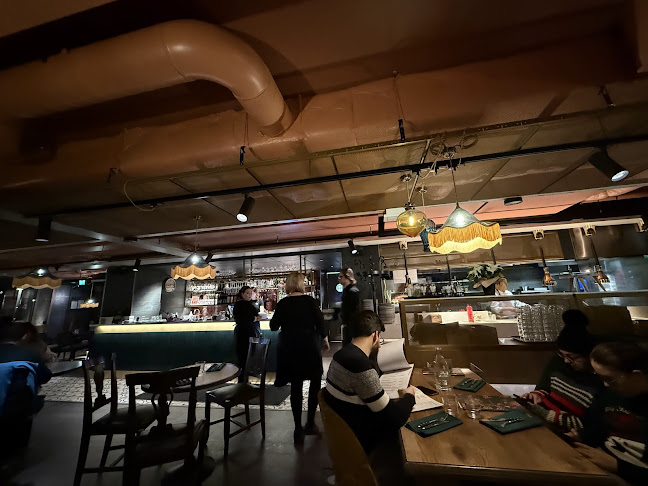 Pauli's Pizza & Grill - Ravintola-ala