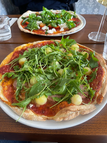 Waldemar - Pizza Restaurant - Ravintola-ala