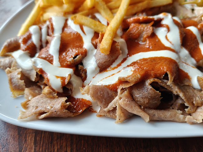 Mevlana Kebab&Pizza House - Ravintola-ala